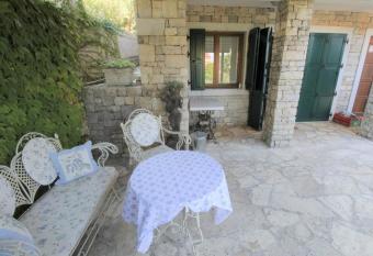 Villa Istriana has Balcony rooms