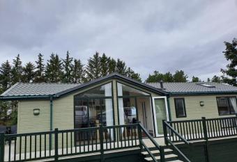 Labernum Lodge - Springhouse Country Park has Balcony rooms