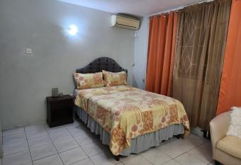 One bedroom at Valencia Liguanea Near the USA Embassy and Sovereign center allows 18 year olds to book a room