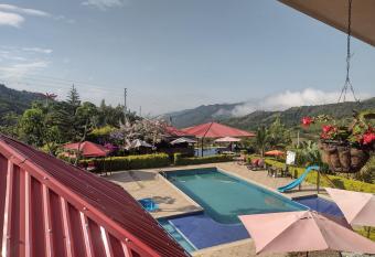Hotel & restaurante campestre la siria has Balcony rooms
