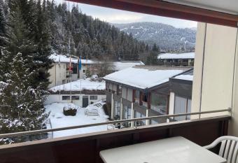 Family apartment in Happy Rancho - pool, tennis sauna. has Balcony rooms