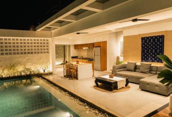 Acme Villa allows 18 year olds to book a room