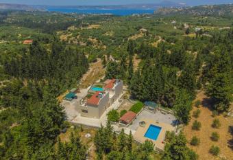 Sea View Two Bedroom Villa Giorgios has Balcony rooms