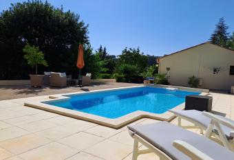 chambre d h  tes chez Jessica et Pascal allows 18 year olds to book a room