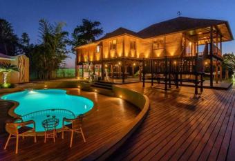 Arahant farm 7Bhk has Balcony rooms