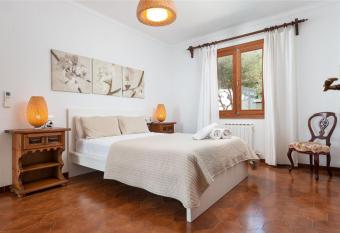 Can Torrens has Balcony rooms