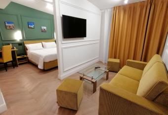 Hotel XBusiness has Balcony rooms