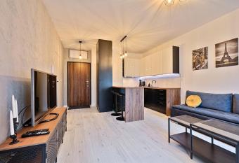 Diasfera I by LookAp has Balcony rooms