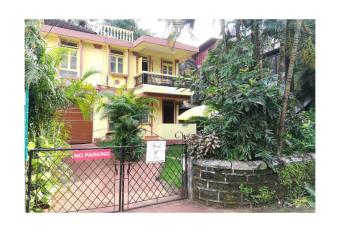 SUNSET CHALET has Balcony rooms