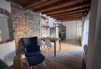 Borgovivo Il tuo Loft in centro citt   has Balcony rooms