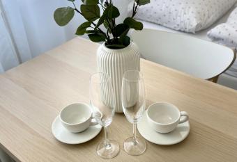 Apartm  ny Bryksova allows 18 year olds to book a room