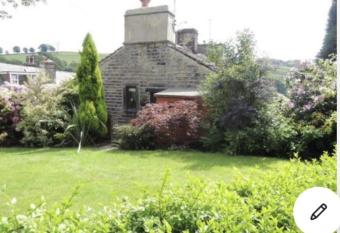 The Hideaway has Balcony rooms