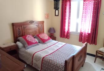 Chambre chez l habitant lit double allows 18 year olds to book a room