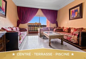 Piscine - 92 m2 - Lit 160x200 - Hivernage has Balcony rooms