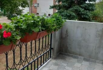 Apartman Slojevito has Balcony rooms