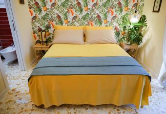 A casa di Peppe has Balcony rooms