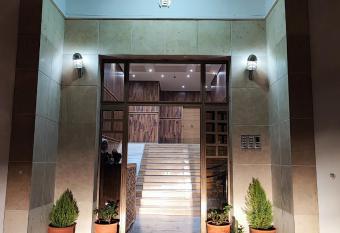 Les Belles Residences E Terrasse has Balcony rooms