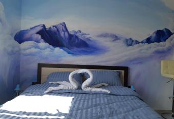 Mountain Dreams - 104HotelUri has Balcony rooms