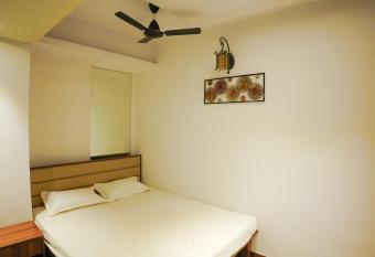 A R Hotel & Restaurant By WB Inn allows 18 year olds to book a room