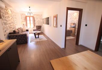 Apartmani Fantasia allows 18 year olds to book a room