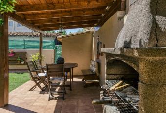 Cals Avis has Balcony rooms