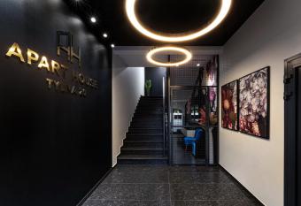 Apart House, Tylna 20 allows 18 year olds to book a room