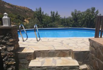 Casa de campo con piscina privada, muy romantico has Balcony rooms