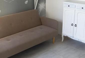 Studio has Balcony rooms