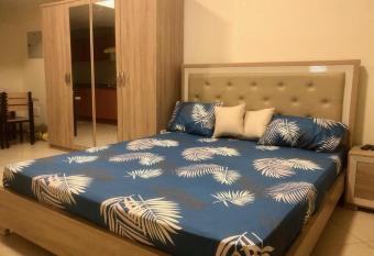 Relaxing studio located in Marina near by metro has Balcony rooms