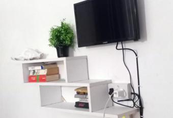 Lovely studio s near Pride-inn has Balcony rooms