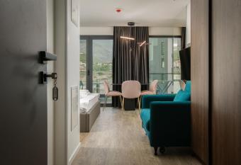 Studio Arca has Balcony rooms