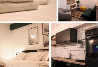 Apartment Sleep & Fly Zagreb Airport allows 18 year olds to book a room