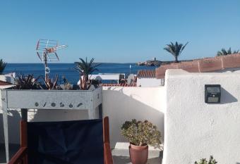 Appartement allows 18 year olds to book a room