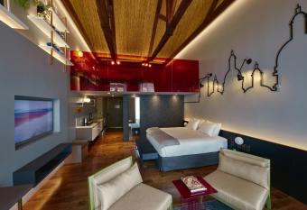 Casa Firenza Hotel & Suites Boutique has Balcony rooms