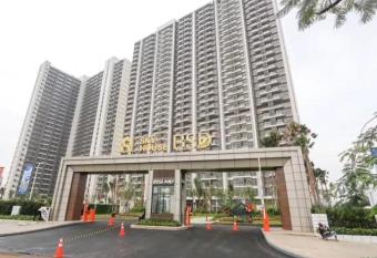Precious Angel Apartment Sky House BSD has Balcony rooms