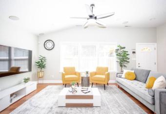 Concord beautiful 2-bedroom villa has Balcony rooms