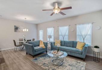 3 BEDROOM ELEGANT HOME has Balcony rooms