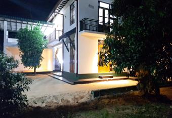 sithumvila has Balcony rooms