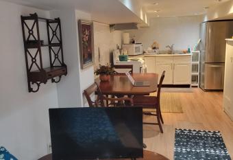 2 Queen Bedroom Apartment Upper Beaches allows 18 year olds to book a room