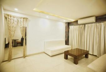 AWADH PALACE has Balcony rooms