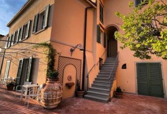 Castellinaria has Balcony rooms