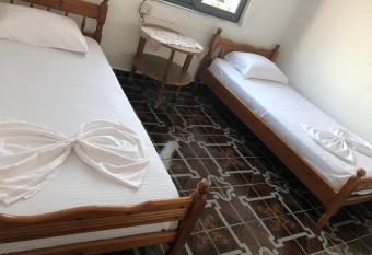 Apartament Kendri has Balcony rooms