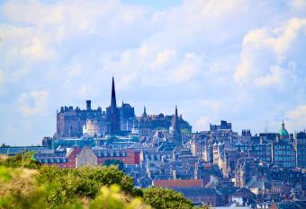 Best view in the heart of Edinburgh: Castle to Sea has Balcony rooms