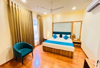 Hotel The Orchid Tree Amritsar - walking from Golden Temple has Balcony rooms