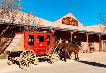 The Russ House has Balcony rooms