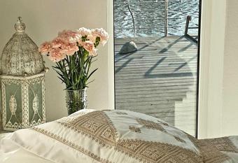 B&B Apartment Amsterdam Schiphol Airport has Balcony rooms