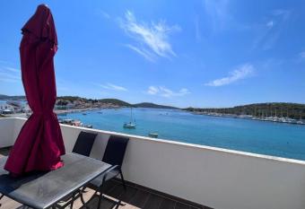 Apartment Nadalina has Balcony rooms