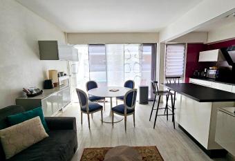 L Esterel has Balcony rooms