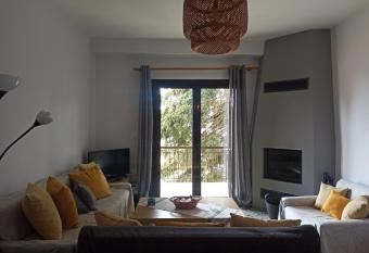 Efthymia s House -            & Parking has Balcony rooms