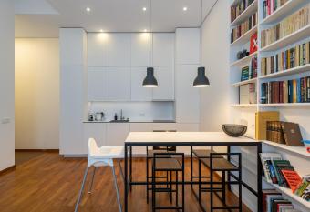 Bibliotheque 1BD Apartment by Hostlovers allows 18 year olds to book a room